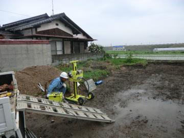 『北欧住宅』　フィンランドログハウス基礎工事中（愛媛県　西条市　フォレストクルーログハウス）