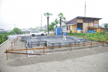 北欧住宅フィンランドログハウス　ログキット到着！　基礎工事～デバン　愛媛県新居浜