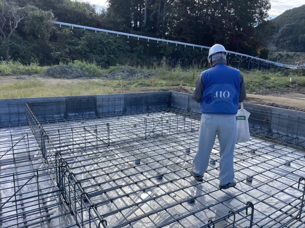 愛媛県大洲市　北欧ログハウス新築工事　ベタ基礎工事中